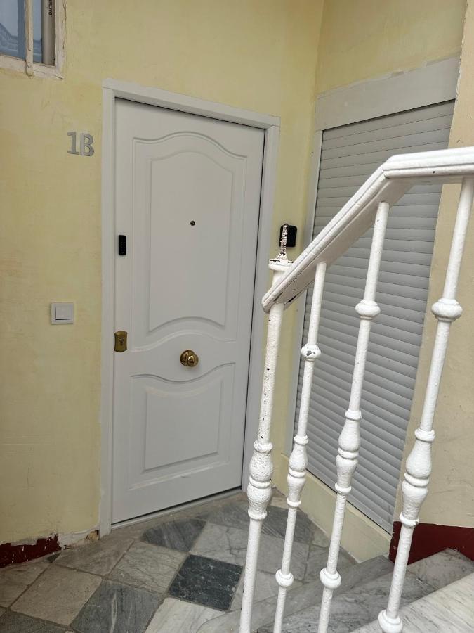 Apartamento Nebro Sol Cádiz Buitenkant foto